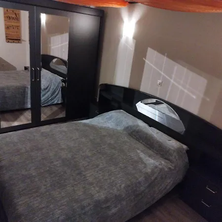 Qiomi's Bed & Breakfast